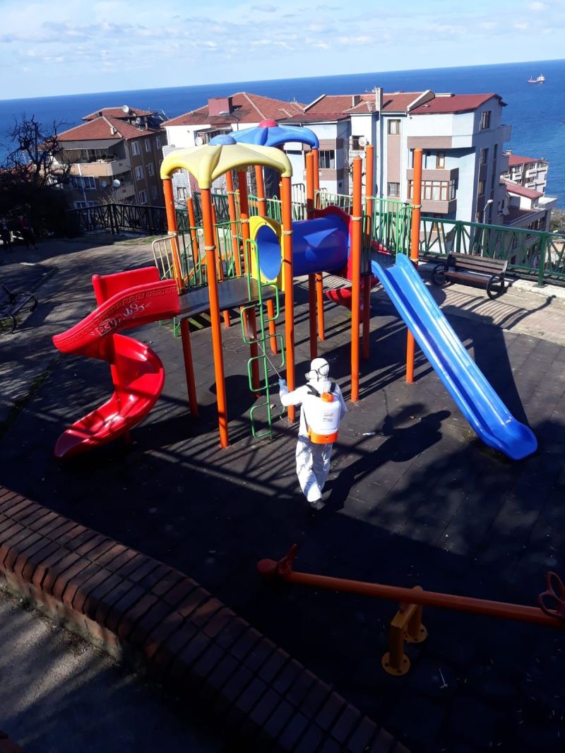 Çocuk Parklarımızı dezenfekte çalışmalarımız sürüyor