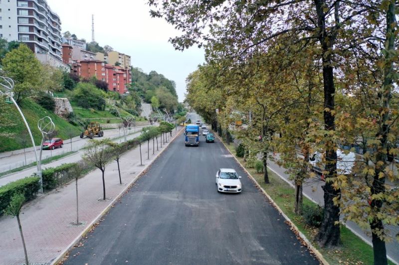 Milli Egemenlik Caddesi Trafiğe Açıldı, 3.Etap Asfalt Çalışmasına Terakki Mahallesi'nde Başladık