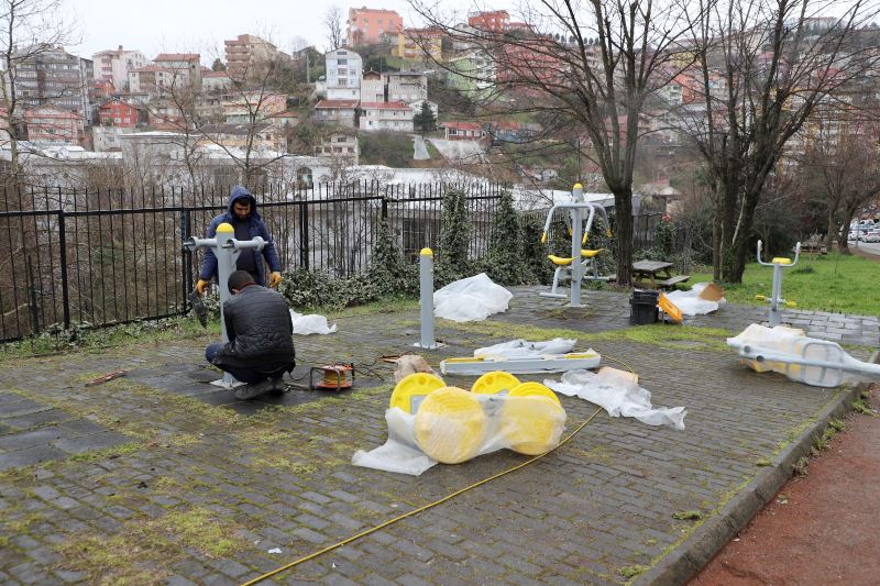 Parklarımızdaki Spor Aletlerini Yeniliyoruz