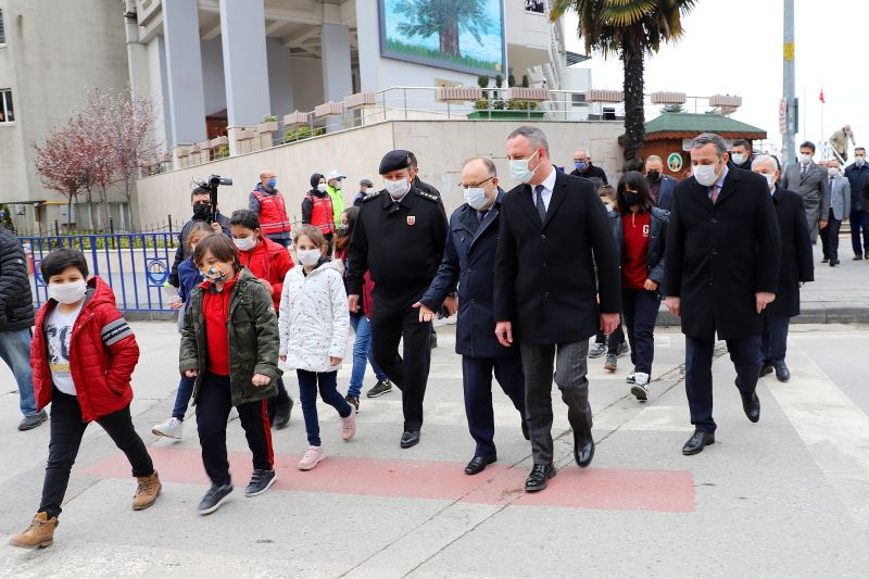 'Yayalar Kırmızı Çizgimiz'