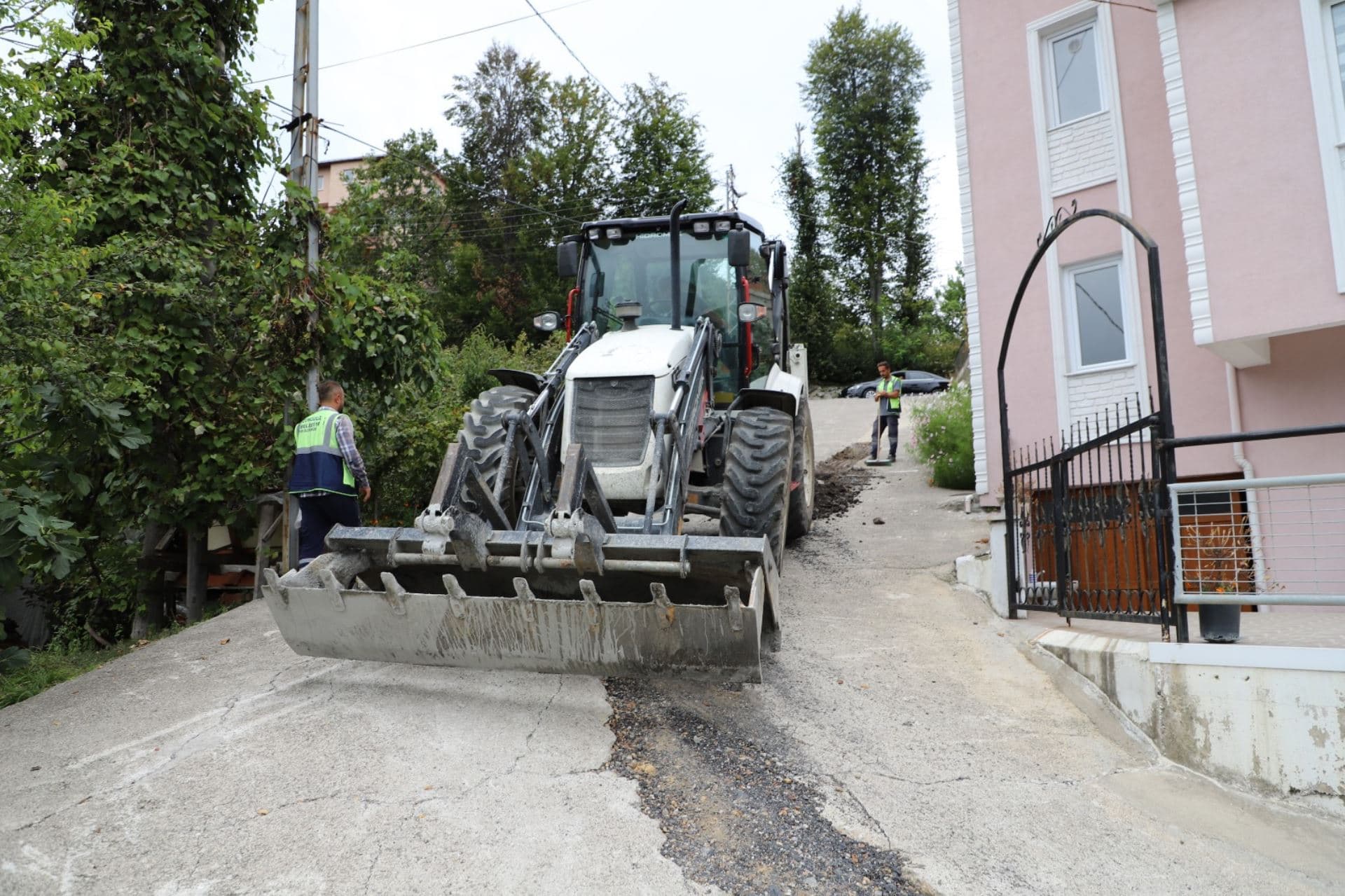 Ekiplerimiz Çalışmalarını Yoğun Tempoda Sürdürüyor