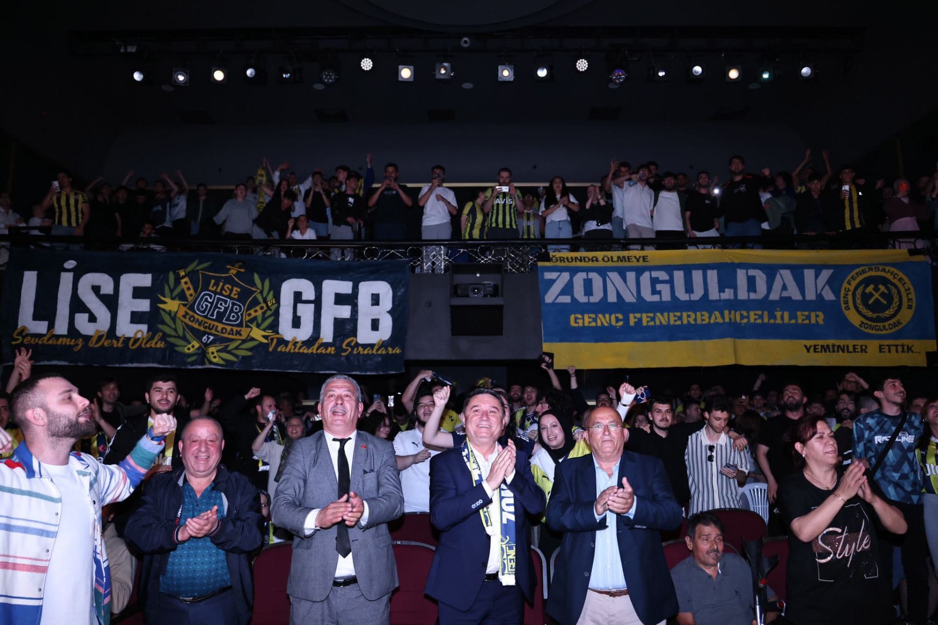 Fenerbahçe Beko’nun Tarihi EuroLeague Zaferi Belediye Sineması’nda Coşkuyla Kutlandı