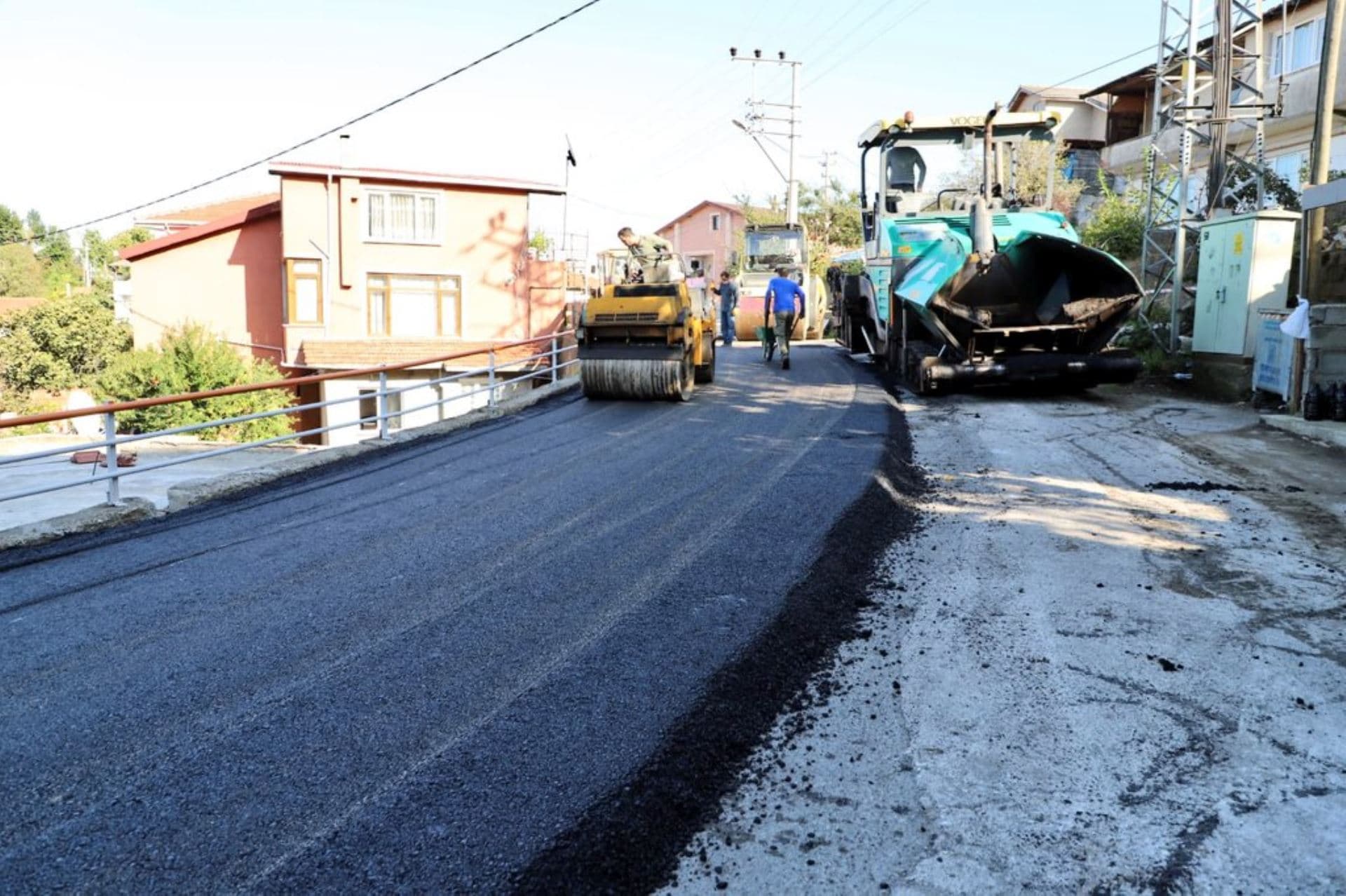 Asfalt Çalışmalarımıza Karadeniz Caddesi'nde Devam Ediyoruz